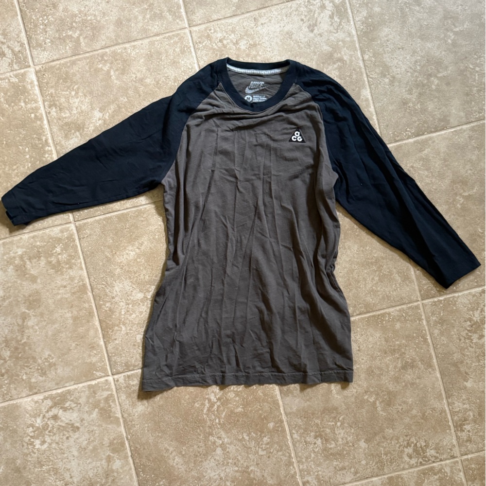 Nike ACG Black and dark olive Long Sleeve Shirt / baseball style